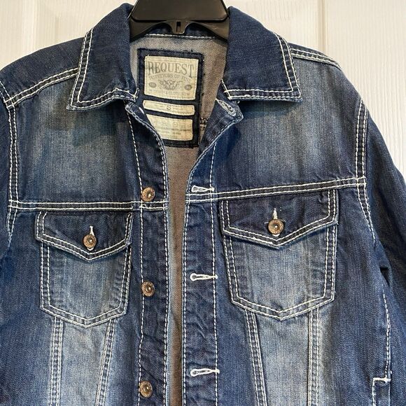 Request Y2K Denim Jacket Mens Small Grunge Rocker Streetwear Retro Preppy Cosy - Picture 2 of 7